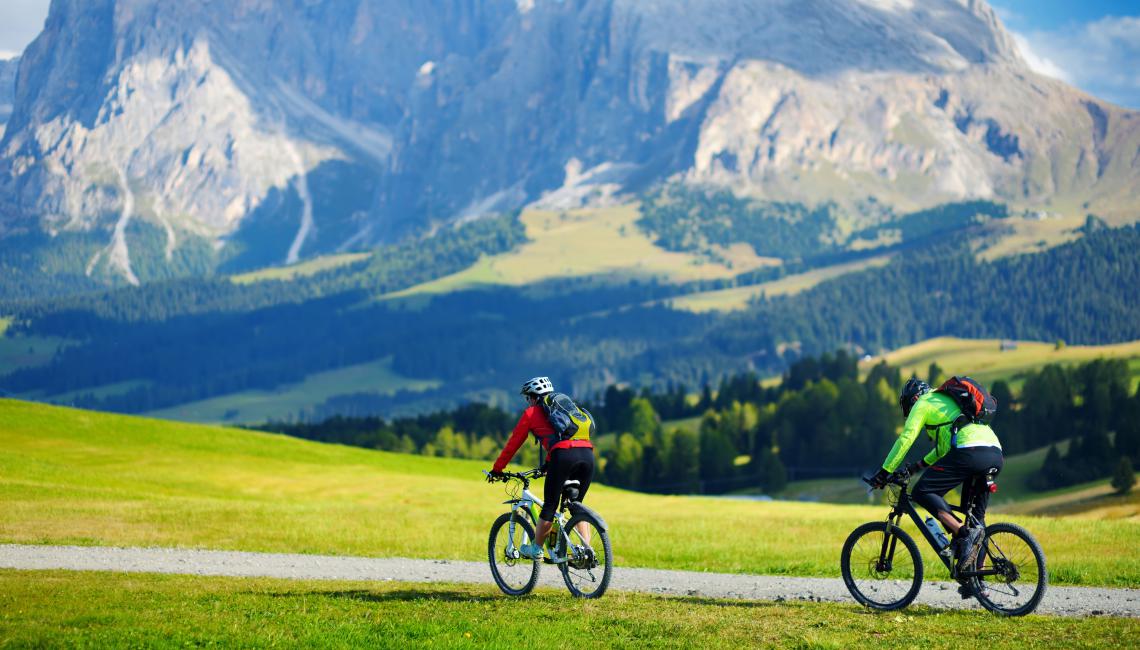 Camping Hautes Pyrénées vélo en montagne été