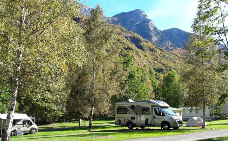 Emplacements camping-cars camping Le Pain de Sucre Gavarnie