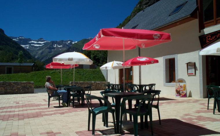 Terrasse au soleil de Gavarnie Le Pain de Sucre Hautes Pyrénées